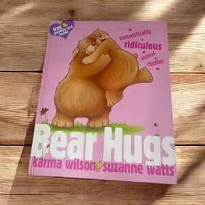 💥Bear Hugs by Karma Wilson & Suzanne Watts – Sweet Valentine's Day Children’s